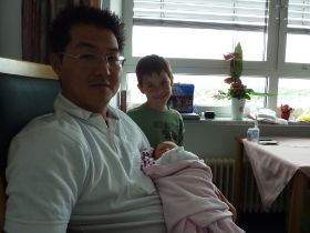 Papa & Nelia & Tobi.JPG