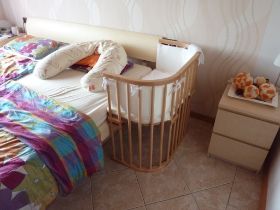 mein Bett von der Seite.JPG