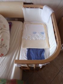 mein nues Bett von oben.JPG